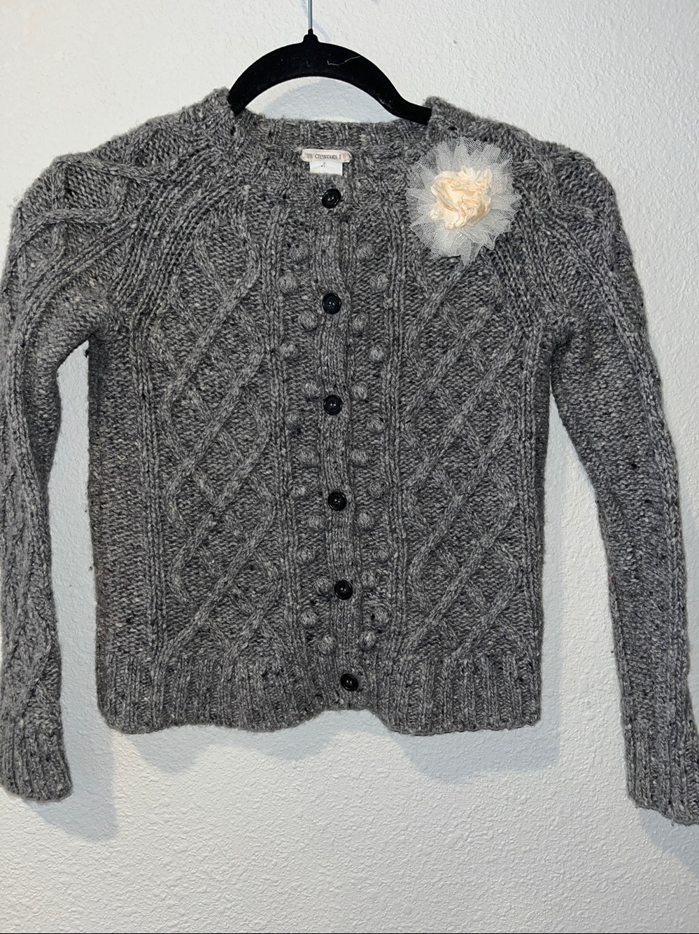 Crewcuts gray wool blend button down cardigan
Girls
Sz 8